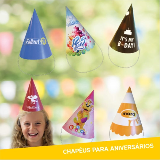 Chapéus e coroas de papel totalmente personalizados