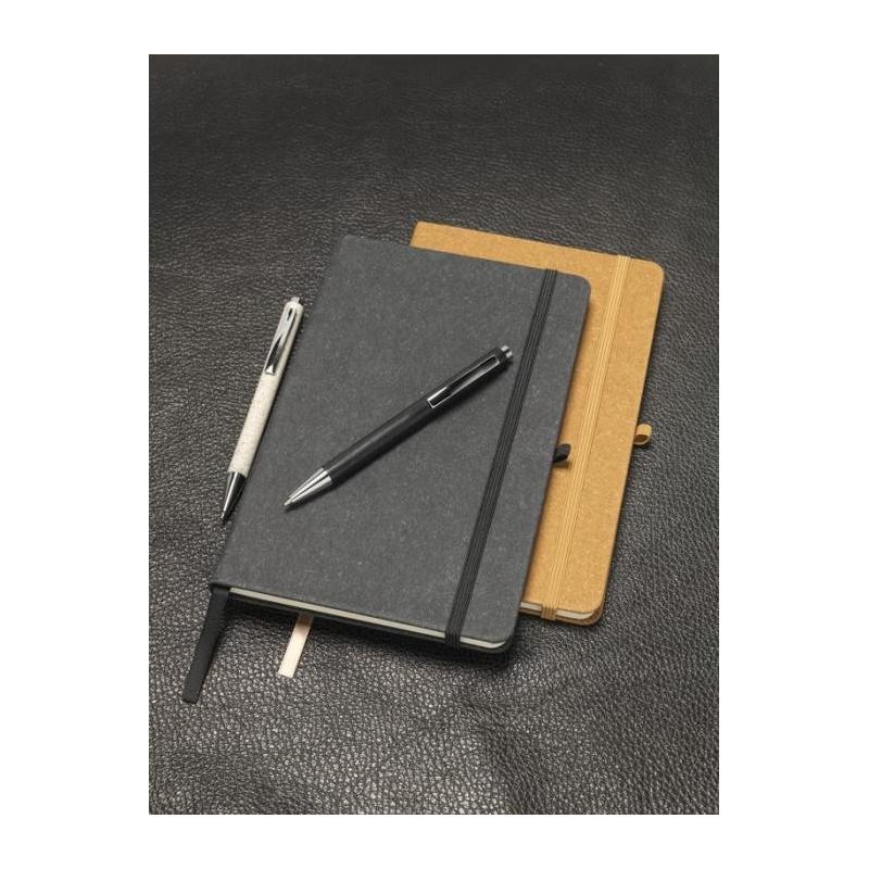 Caderno A5 em couro "Atlana"