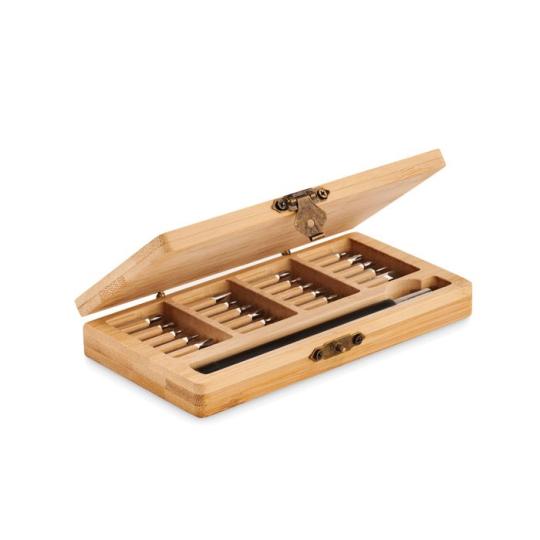 24-piece set of small...