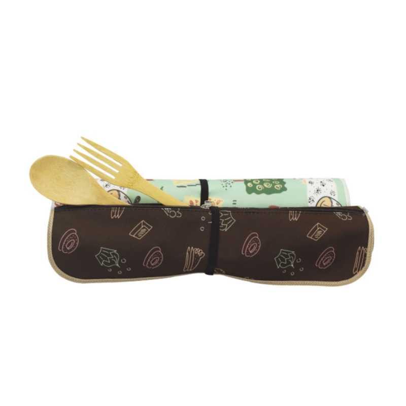 Table mat with cutlery pouch (Production)
