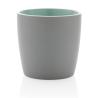 Tasse en céramique avec intérieur coloré