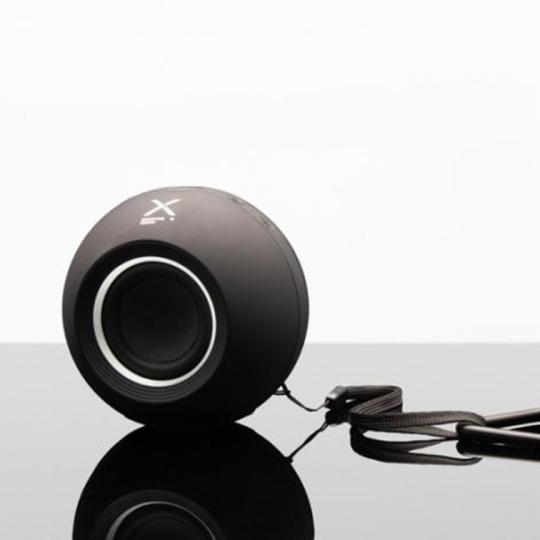 10 W waterproof Bluetooth®...