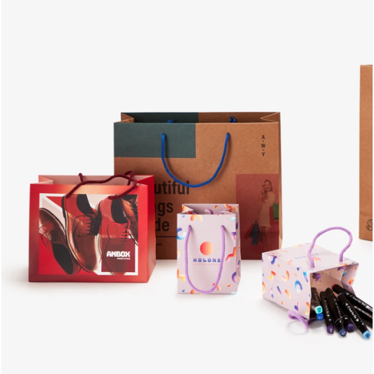 Bolsas de papel con cordón...
