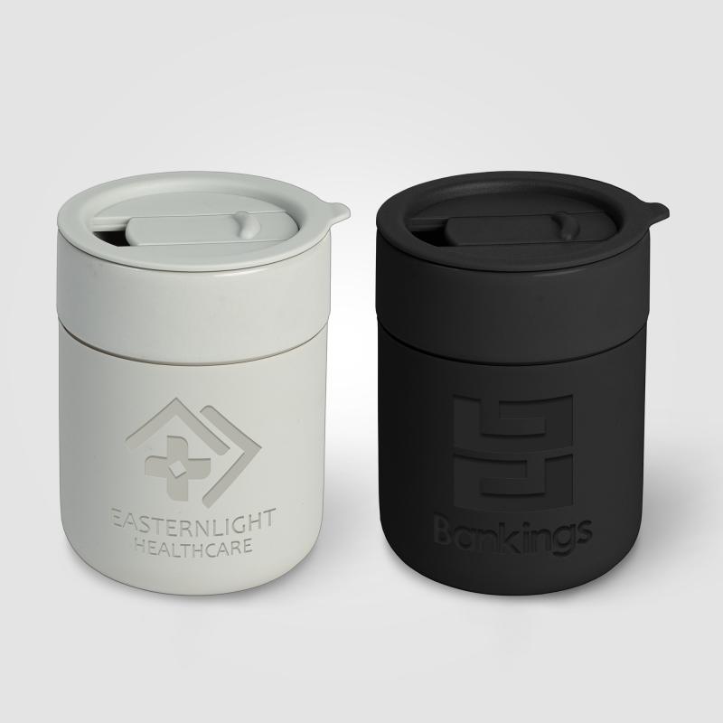 Caneca de cerâmica fosca e silicone de 295 ml com tampa Obsidian
