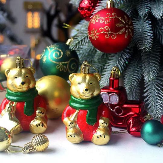 Bolas de Navidad en un...